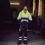 Veiligheidssweatervest met capuchon — productfoto 4