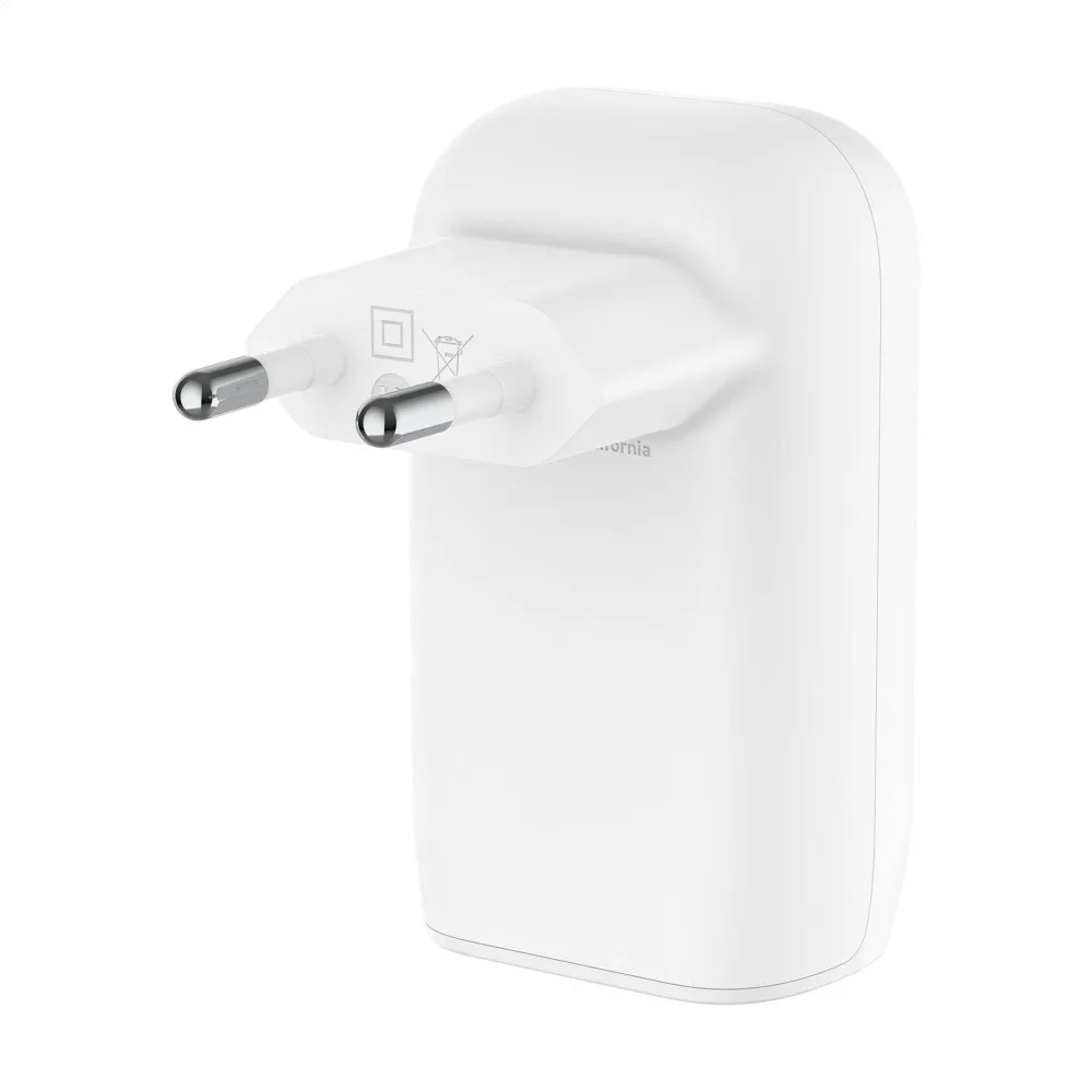 USB-C Wall Charger Belkin 3-Port Printed Fast Recycled 67W — product photo 3