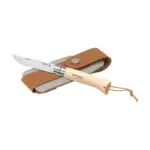 Opinel Inox No 08 Natural zakmes in een riemetui