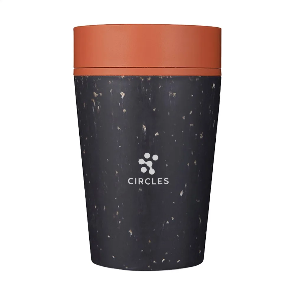 CircularCo Recycled Coffee Cup 227 ml koffiebeker productfoto 2 - Bidons & Shakers Circular&Co Recycled Coffee Cup 227 ml koffiebeker — productfoto 2