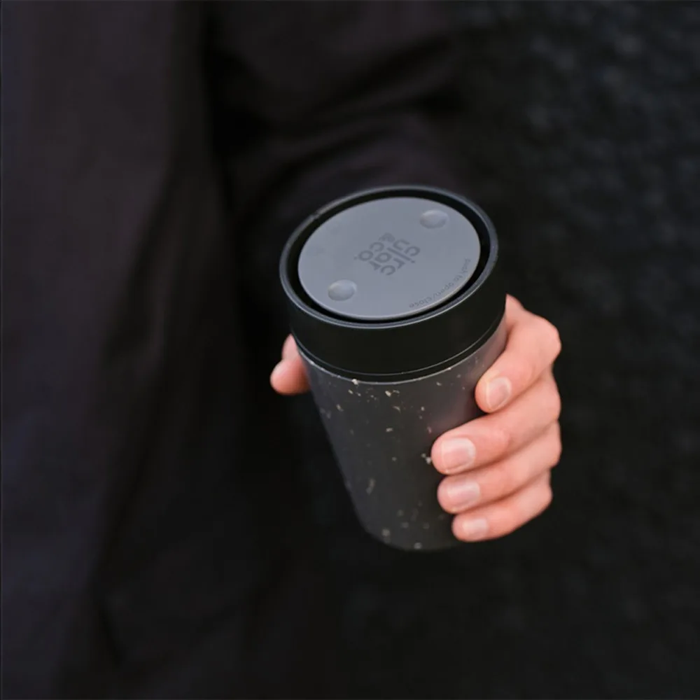 CircularCo Recycled Coffee Cup 227 ml koffiebeker productfoto 17 - Bidons & Shakers Circular&Co Recycled Coffee Cup 227 ml koffiebeker — productfoto 17