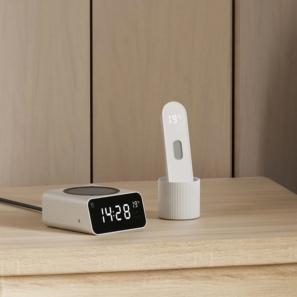 Xoopar Reddi Charge PD klok met draadloze oplader productfoto 2 - Hidalgo-werbeartikel Xoopar Reddi Charge PD klok met draadloze oplader — productfoto 2