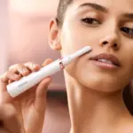 HP6393|Philips Pen precisietrimmer voor bijwerken lichaam- en gezichtsthaar productfoto 2 - Hidalgo-werbeartikel HP6393|Philips Pen precisietrimmer voor bijwerken lichaam- en gezichtsthaar — productfoto 2