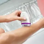 BRP505|Philips Satinelle compacte epilator en snoerloze bikinilijntrimmer — productfoto 2