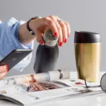 Sagaform Loke dubbelwandige mok 240ml — productfoto 4
