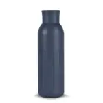 Sagaform Tekla Push stalen fles met druk dop gerecycled) 500 ml, donkerblauw
