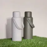 Sagaform Theo Thermosfles (gerecycled) 1 L — productfoto 3