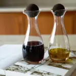 Sagaform Nature karaf olie/azijn met kurkstoppers 2 st. 300ml — productfoto 2