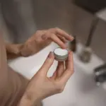 Lipbalm rond gerecycled aluminium blikje — productfoto 9