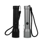 Oplaadbare IPX4-zaklamp van gerecycled aluminium — productfoto 2