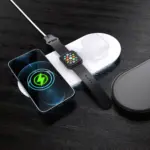 3-in-1 Draadloze Oplader 15 W Smartphone Apple Watch AirPod productfoto 9 - Hidalgo 3-in-1 Draadloze Oplader 15 W, Smartphone / Apple Watch / AirPod — productfoto 9
