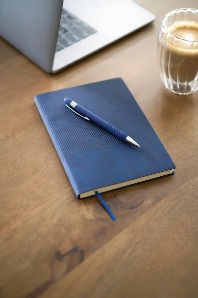 Notitieboekset Tarek | Gerecycled synthetisch leer | A5 | Met balpen productfoto 10 - Hidalgo Notitieboekset Tarek | Gerecycled synthetisch leer | A5 | Met balpen — productfoto 10