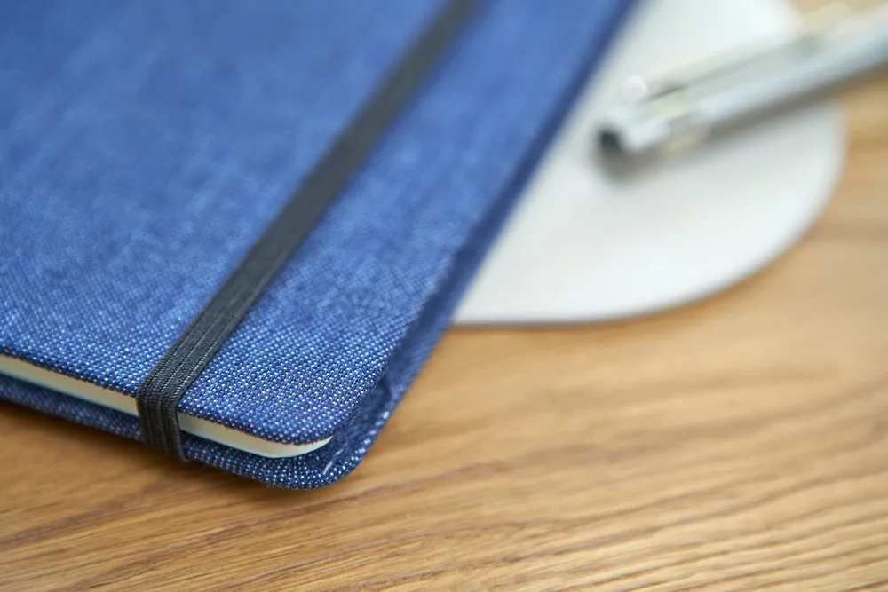 Denim notitieboekje A5 Alfred productfoto 7 - Hidalgo-werbeartikel Denim notitieboekje A5 Alfred — productfoto 7