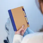 Notitieboek Stella | Gerecycled karton | Gelinieerd | Balpen — productfoto 12