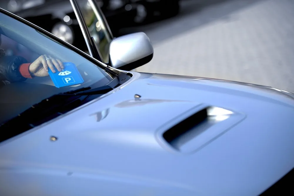 Parkeerschijf met ijskrabber Teddie productfoto 6 - Hidalgo Parkeerschijf met ijskrabber Teddie — productfoto 6