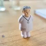 Anti-stress figuur doktor Lily — productfoto 4