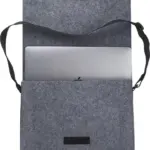 Laptoptas Layla | Gerecycled vilt | 15 inch | Klittenband — productfoto 5