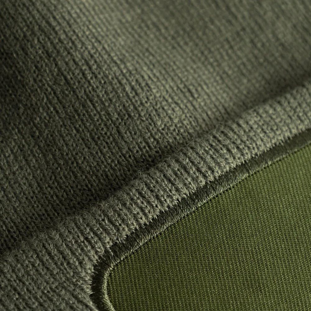Gebreide muts met label — productfoto 3