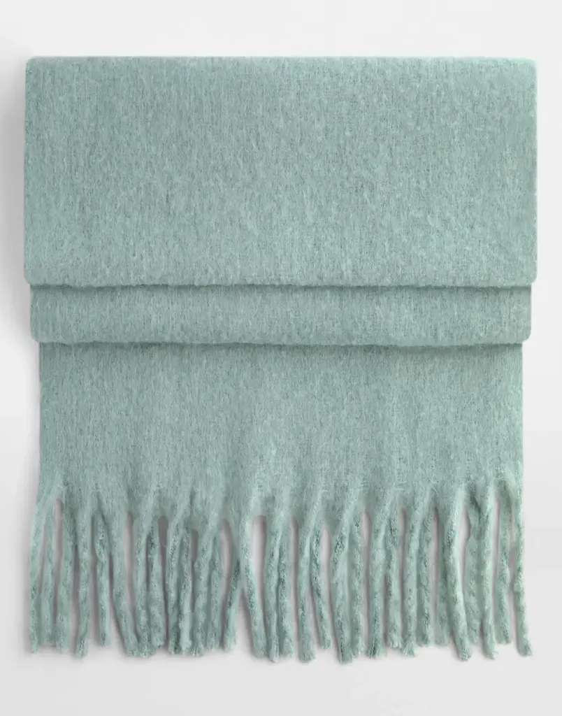 156_69_502_f-2025_01jpg - Hidalgo 15669 - Fluffy Scarf, dusty green — productfoto 5