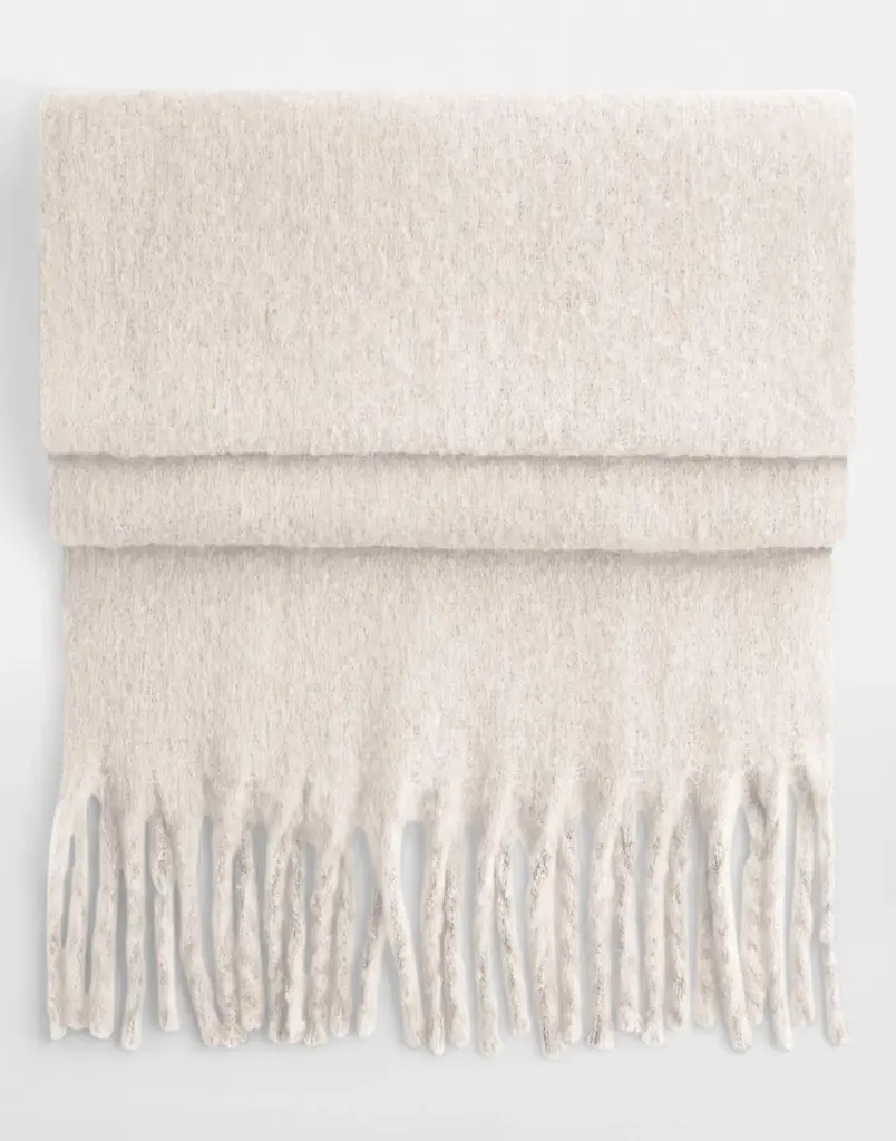 15669 - Fluffy Scarf, natural stone