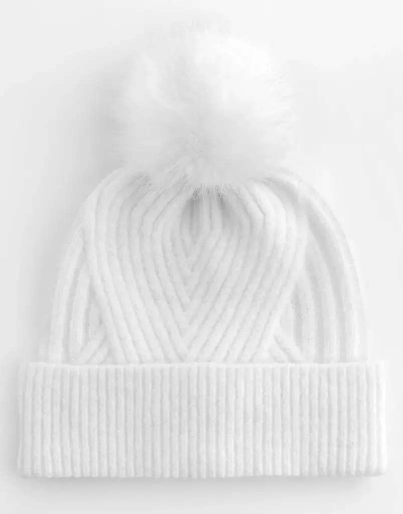 15869 - Snow Luxe Beanie, white