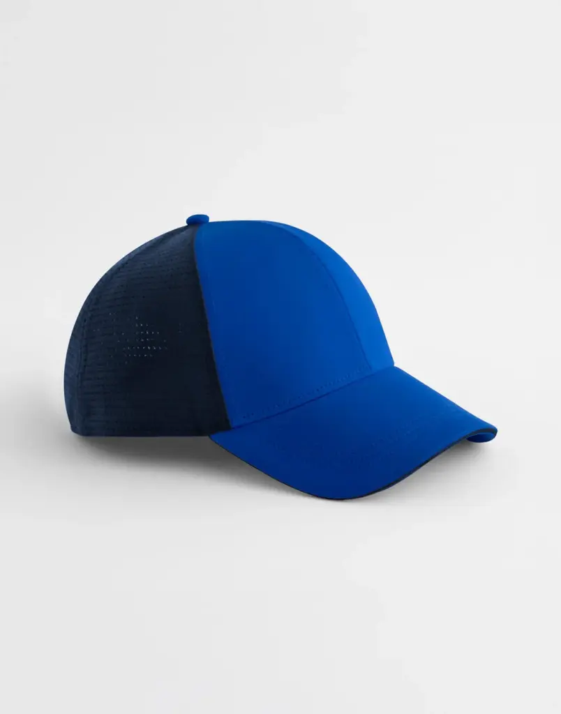 17069 - Club Cap, white