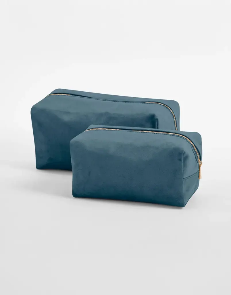 309_29_323_m-2025_01jpg - Hidalgo-werbeartikel 30929 - Velvet Toiletry/Accessory Case, blue topaz — productfoto 2