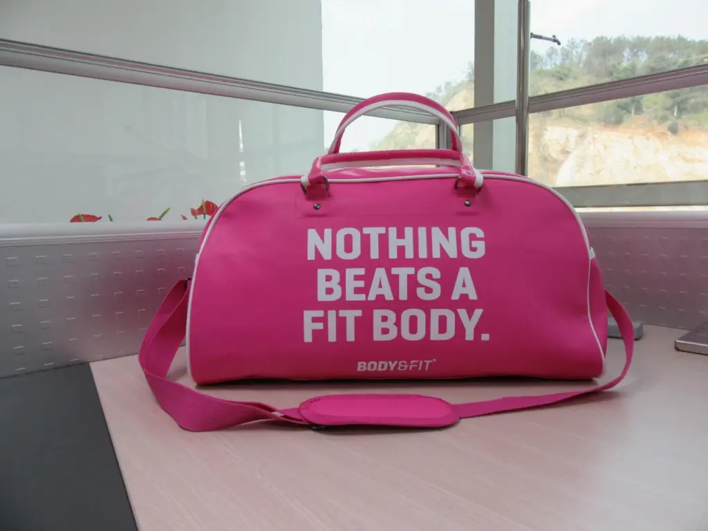 Sportliche Retro Classic Tasche — Produktfoto 1
